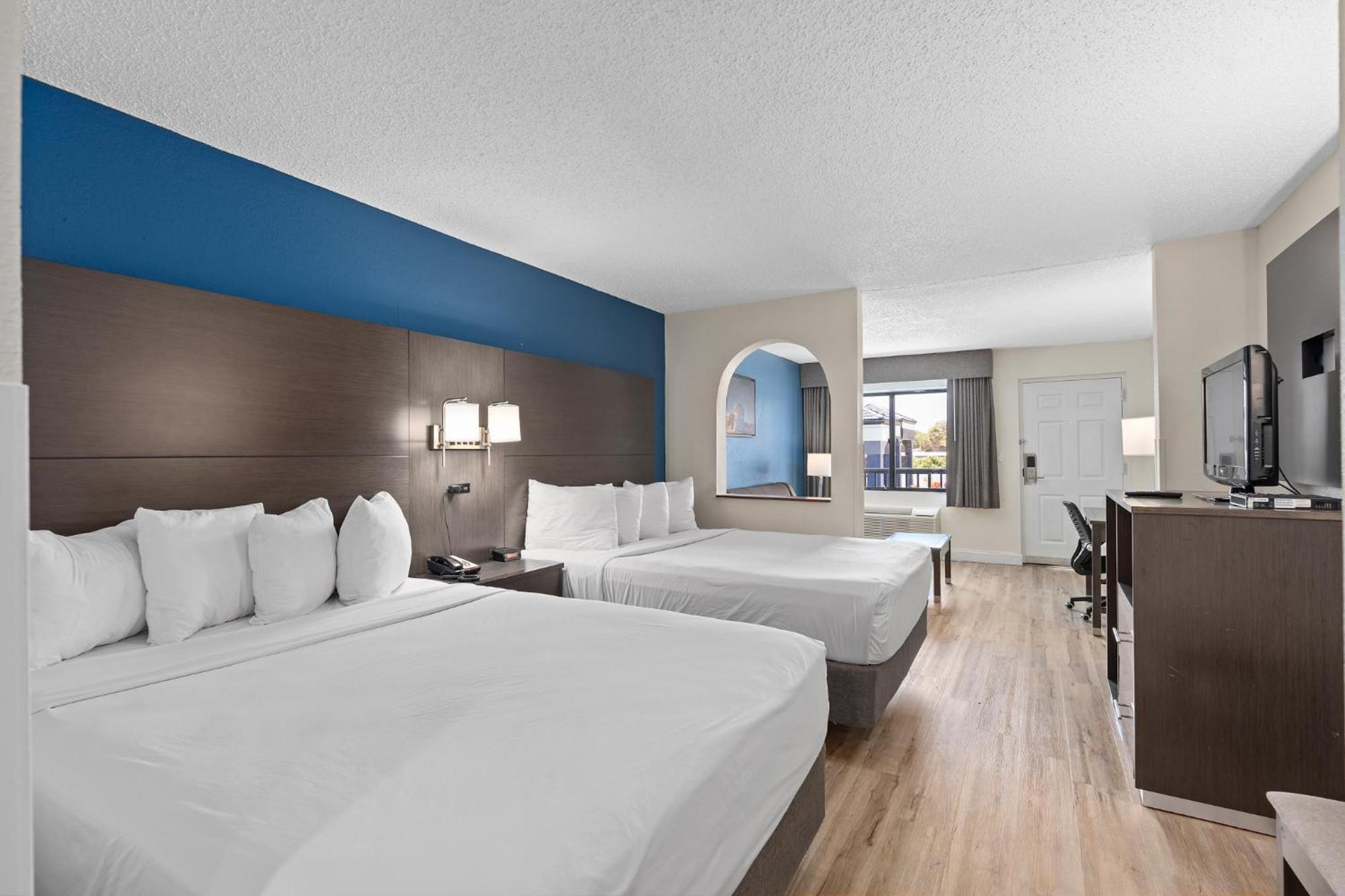 Hotel Baymont By Wyndham Orlando East Alafaya Exterior foto