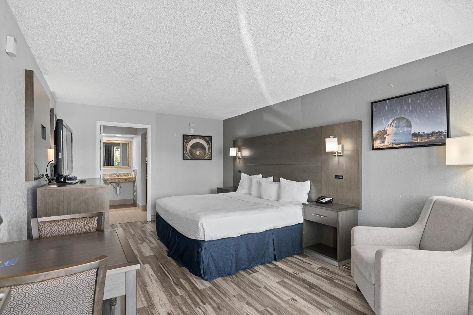 Hotel Baymont By Wyndham Orlando East Alafaya Exterior foto