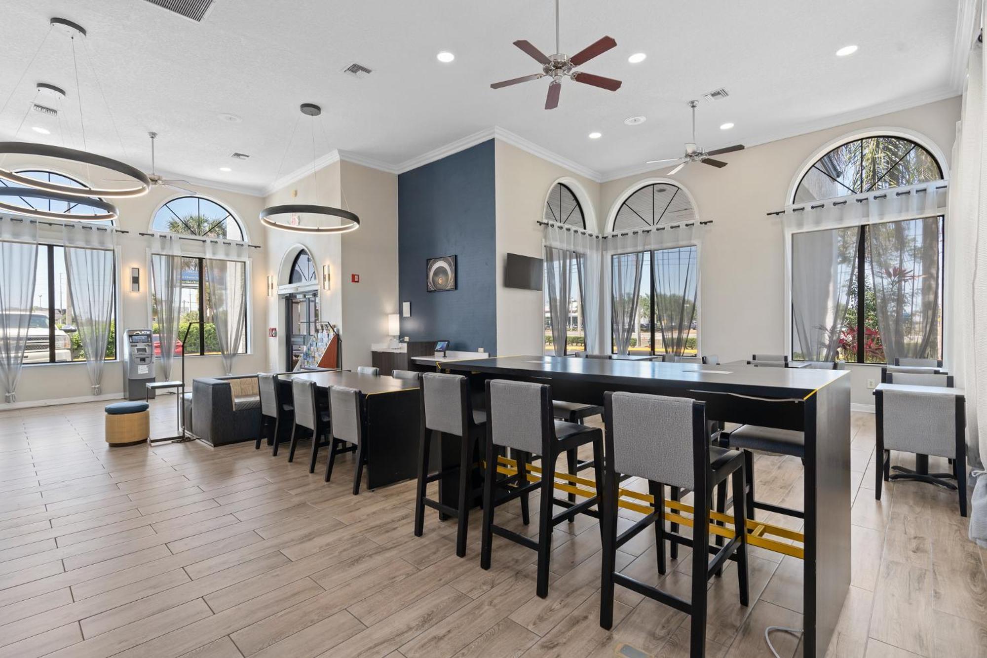 Hotel Baymont By Wyndham Orlando East Alafaya Exterior foto