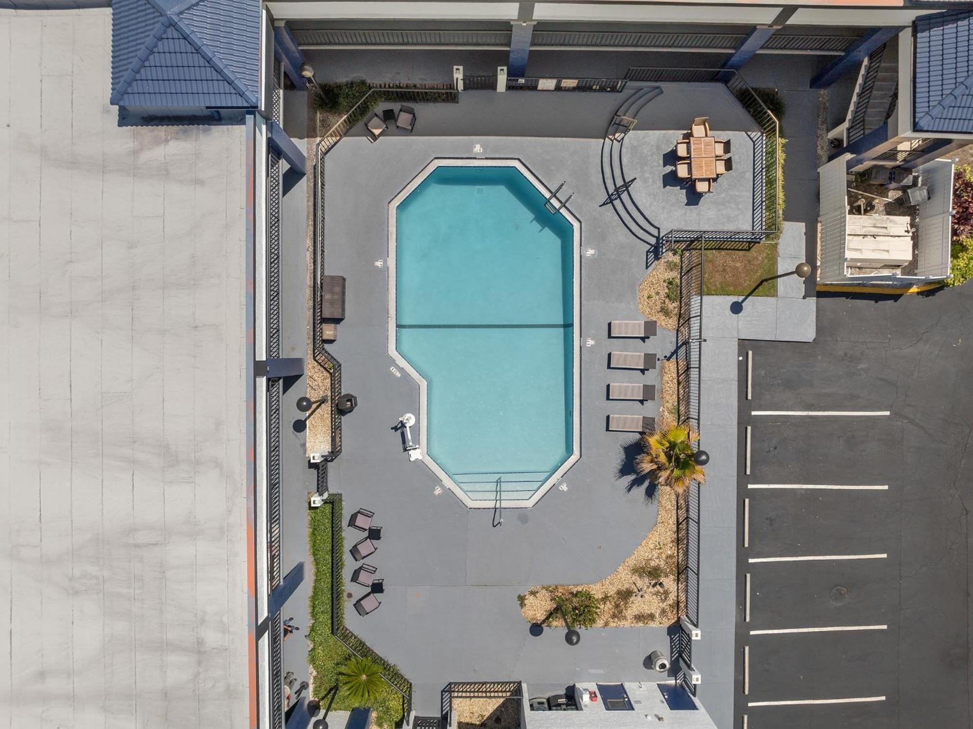 Hotel Baymont By Wyndham Orlando East Alafaya Exterior foto