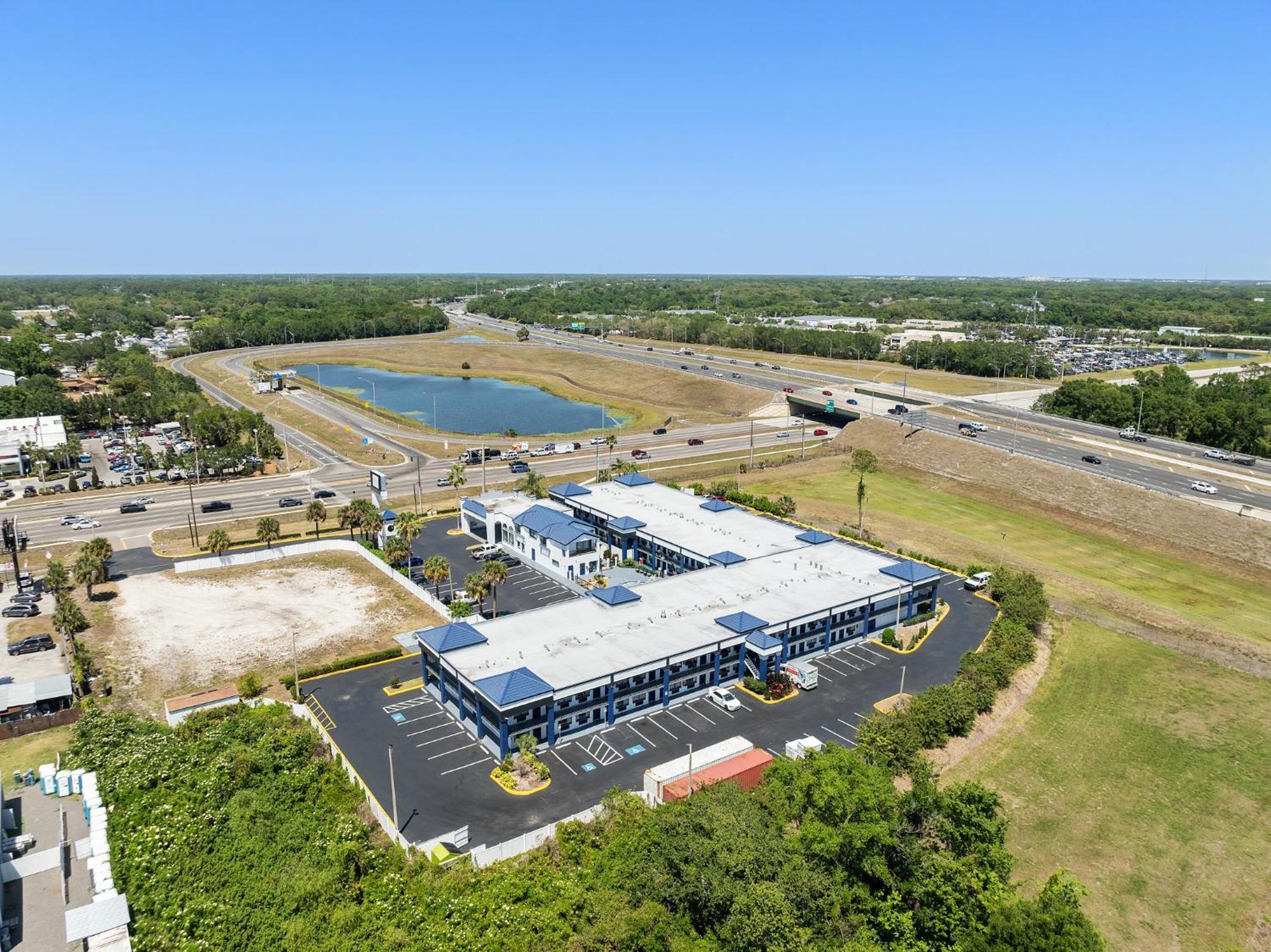 Hotel Baymont By Wyndham Orlando East Alafaya Exterior foto
