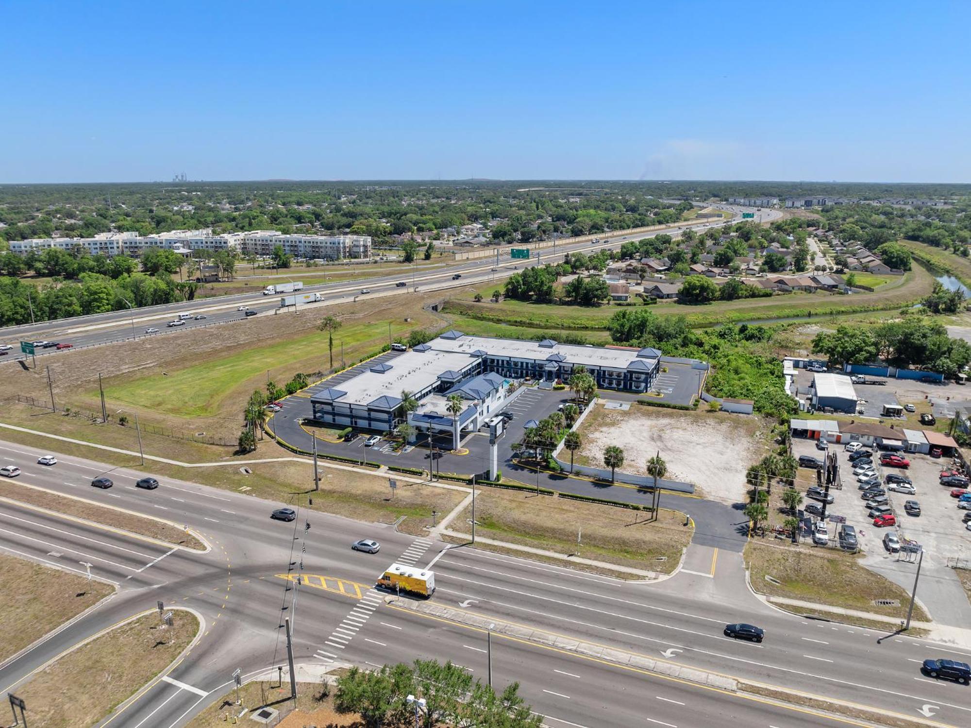 Hotel Baymont By Wyndham Orlando East Alafaya Exterior foto